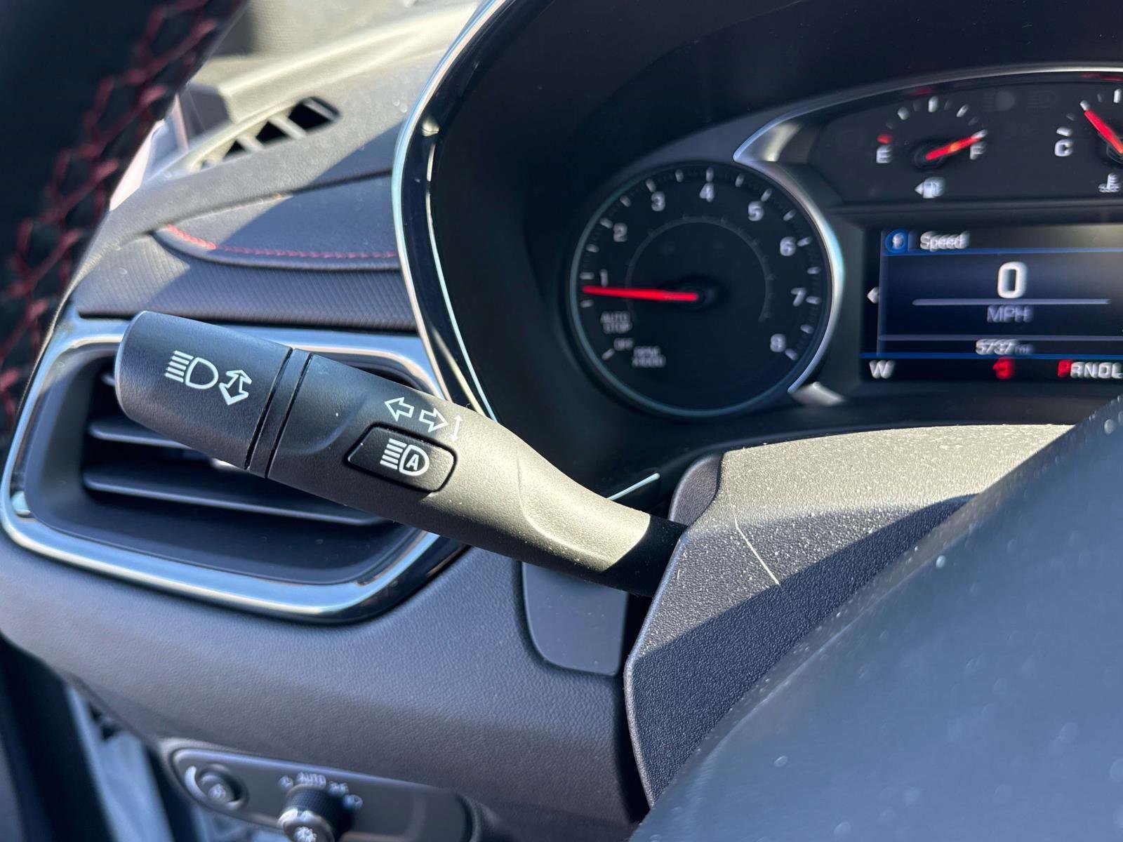 Used 2024 Chevrolet Equinox RS image 11