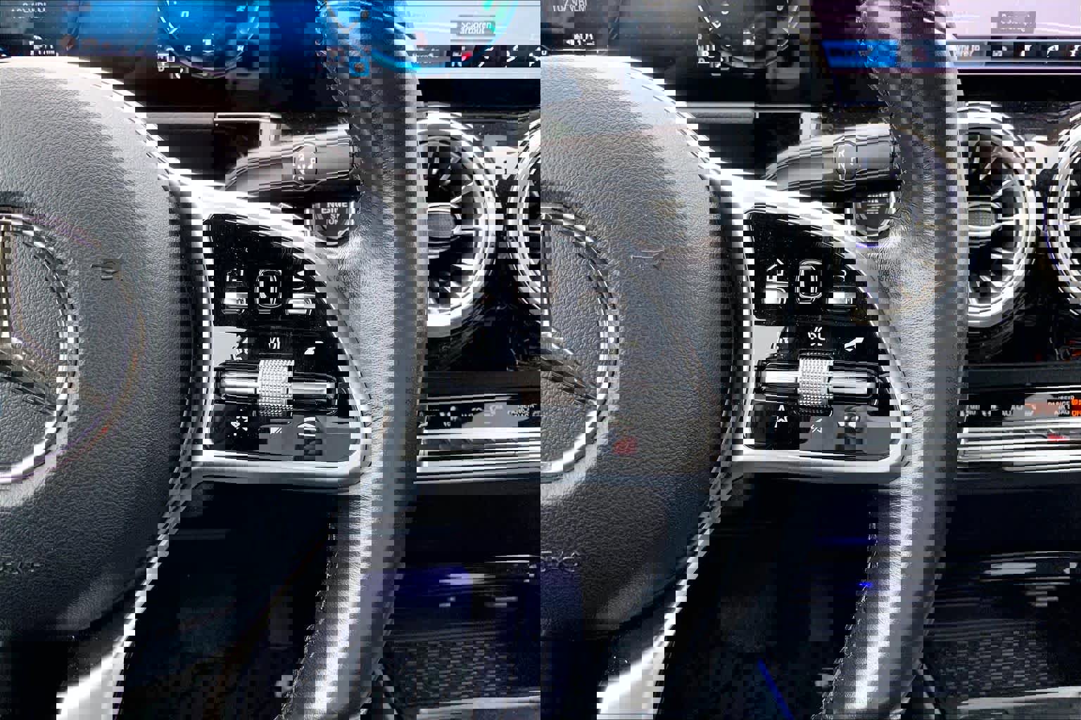 Certified 2022 Mercedes-Benz GLA 250 4MATIC image 24