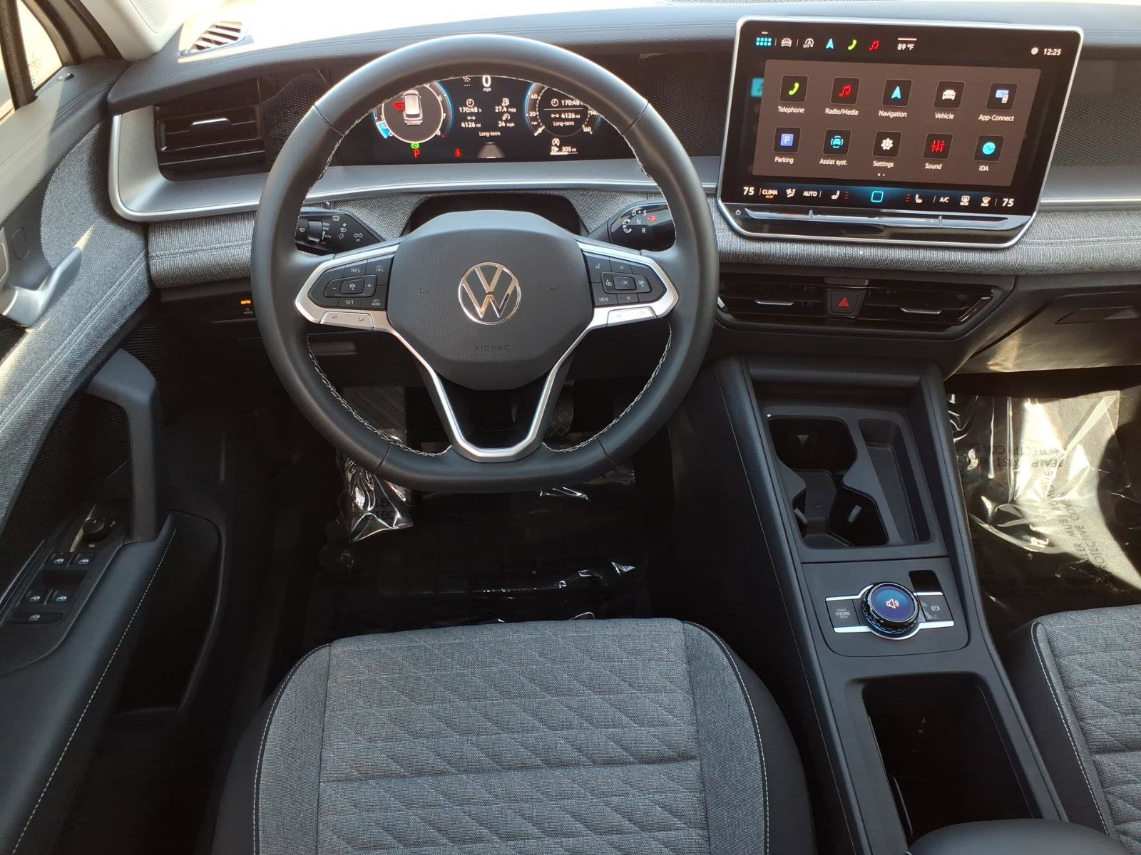 Certified 2025 Volkswagen Tiguan S FWD image 24