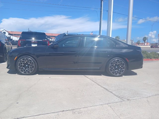New 2027 BMW 740i xDrive w/ Executive Package AWD/4WD image 6