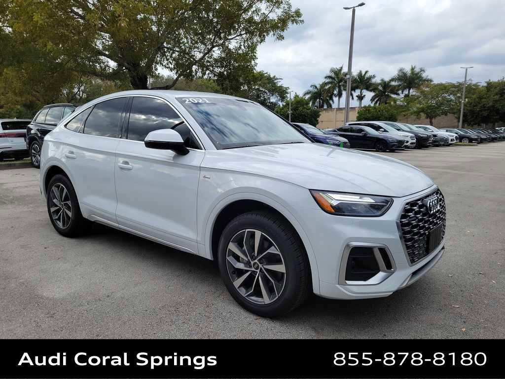 Used 2021 Audi Q5 2.0T Premium w/ Convenience Package image 2
