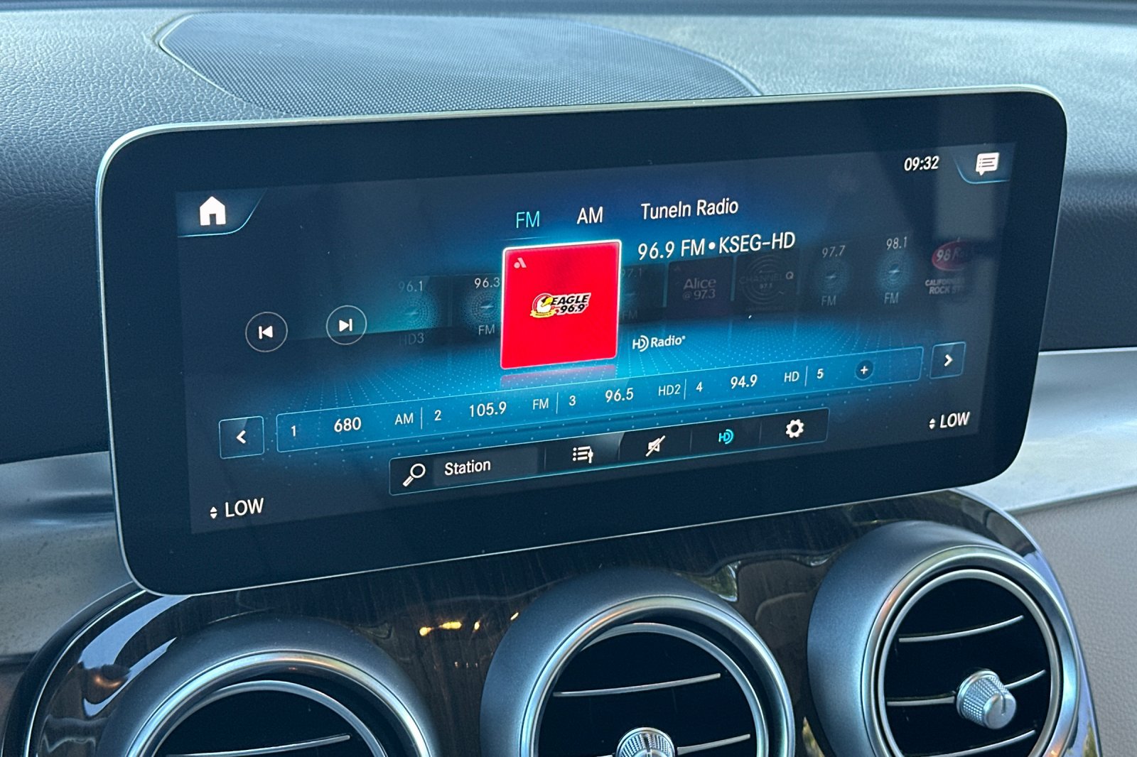 Certified 2021 Mercedes-Benz GLC 300 4MATIC image 18