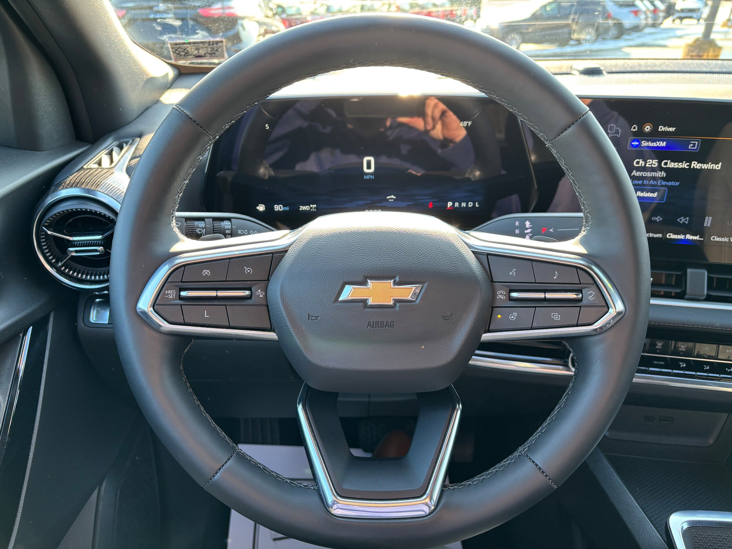 Used 2025 Chevrolet Equinox LT AWD/4WD image 11
