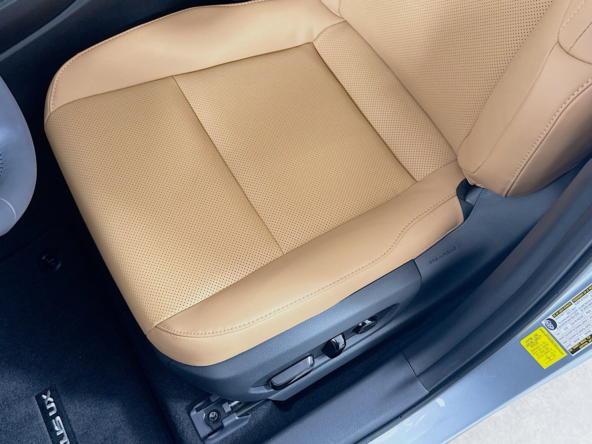 New 2026 Lexus UX 300h AWD w/ Accessory Package (2T) image 20