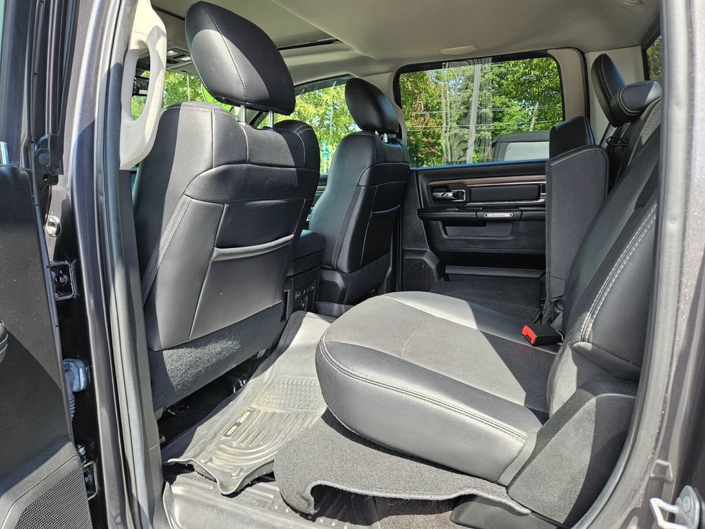 Used 2017 RAM 1500 Laramie w/ Convenience Group AWD/4WD image 16