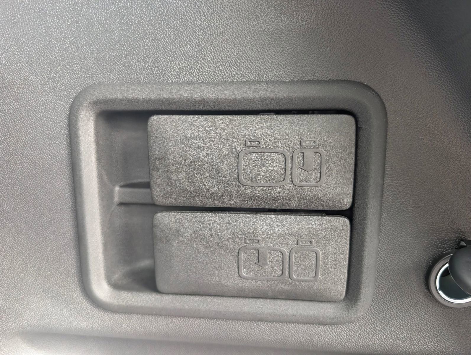 Used 2024 Chevrolet Equinox LT AWD/4WD image 27