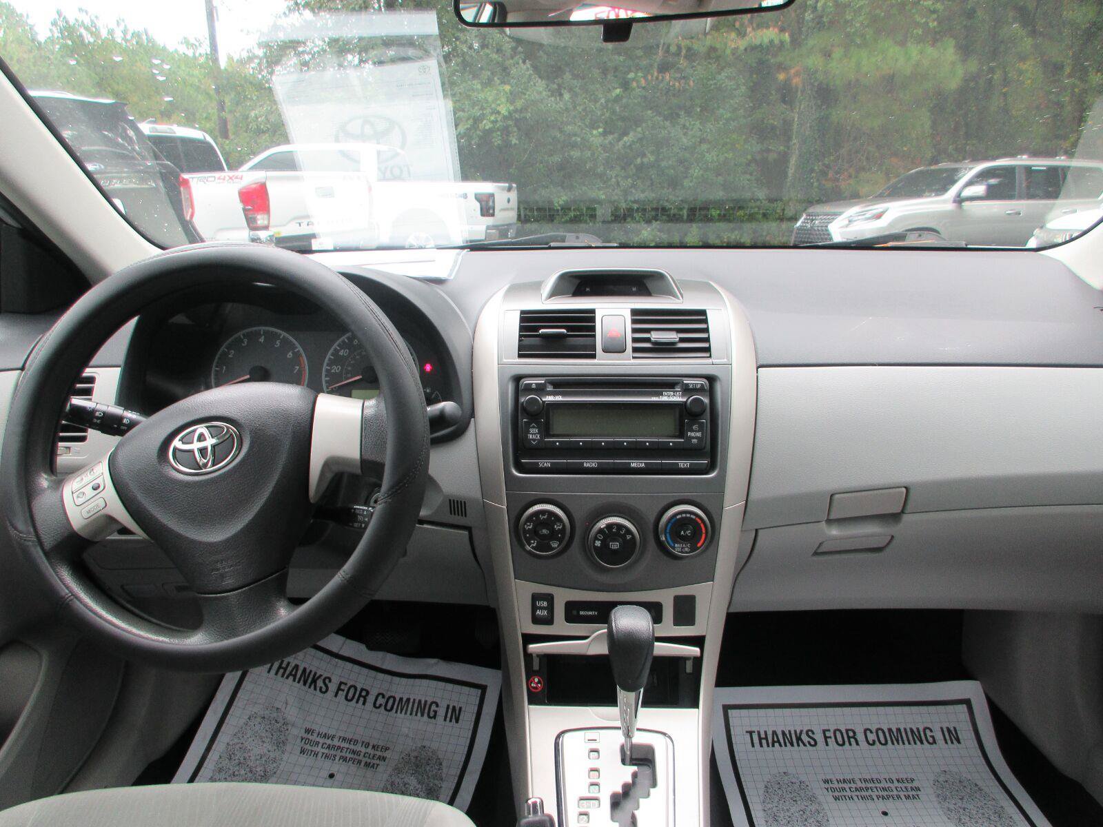 Used 2012 Toyota Corolla LE w/ Premium Pkg FWD image 16