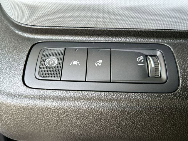 New 2027 Chevrolet Bolt LT w/ Comfort Package FWD image 17