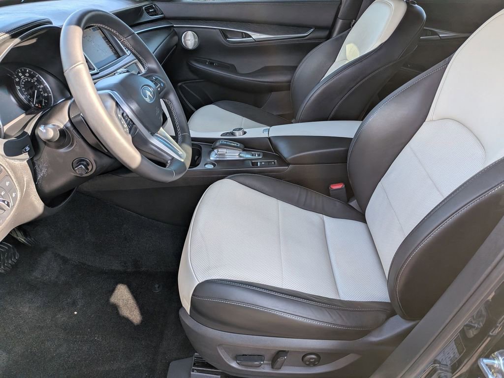 Used 2025 INFINITI QX55 Sensory w/ Lighting Package image 10