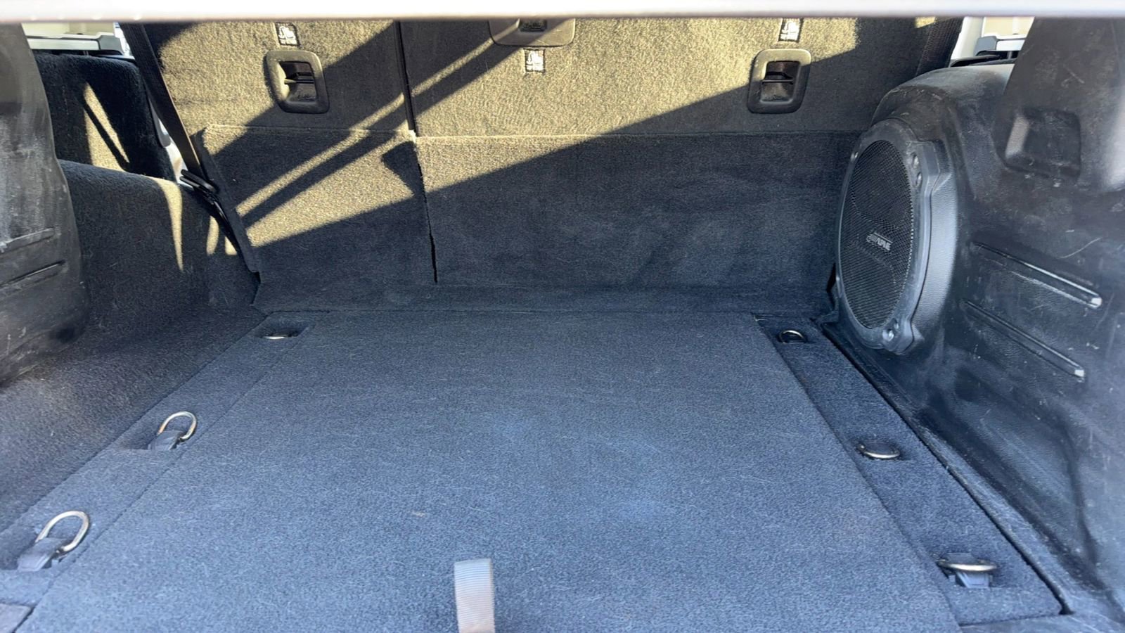 Used 2022 Jeep Wrangler Unlimited Rubicon w/ Trailer Tow Package image 16