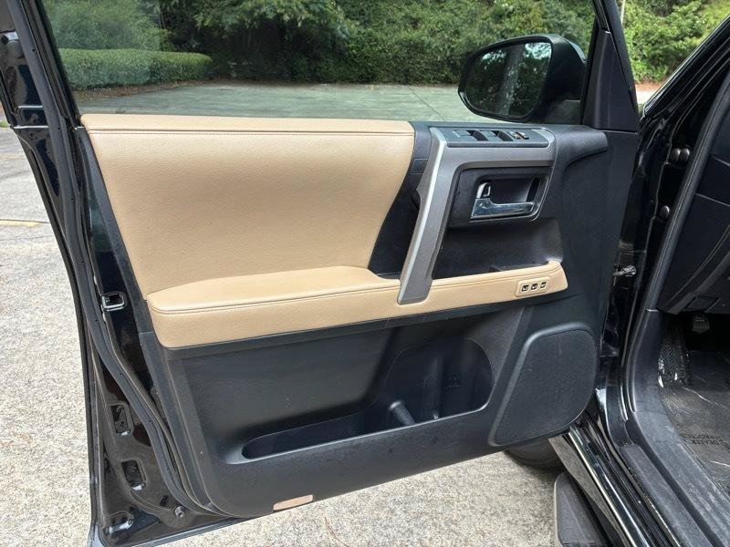 Used 2016 Toyota 4Runner Limited RWD image 15