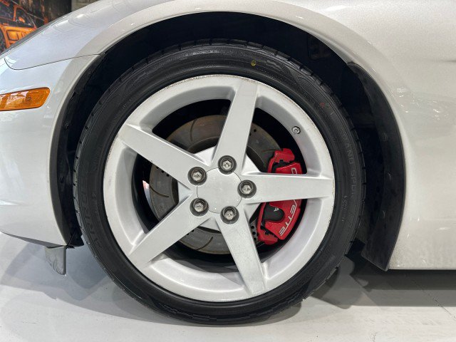 Used 2006 Chevrolet Corvette Convertible w/ Preferred Equipment Group RWD image 7