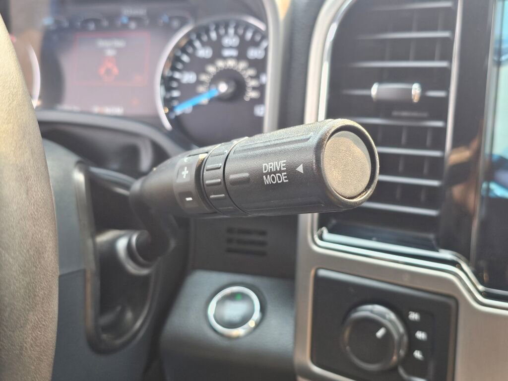 Certified 2022 Ford F450 Platinum w/ FX4 Off-Road Package image 33