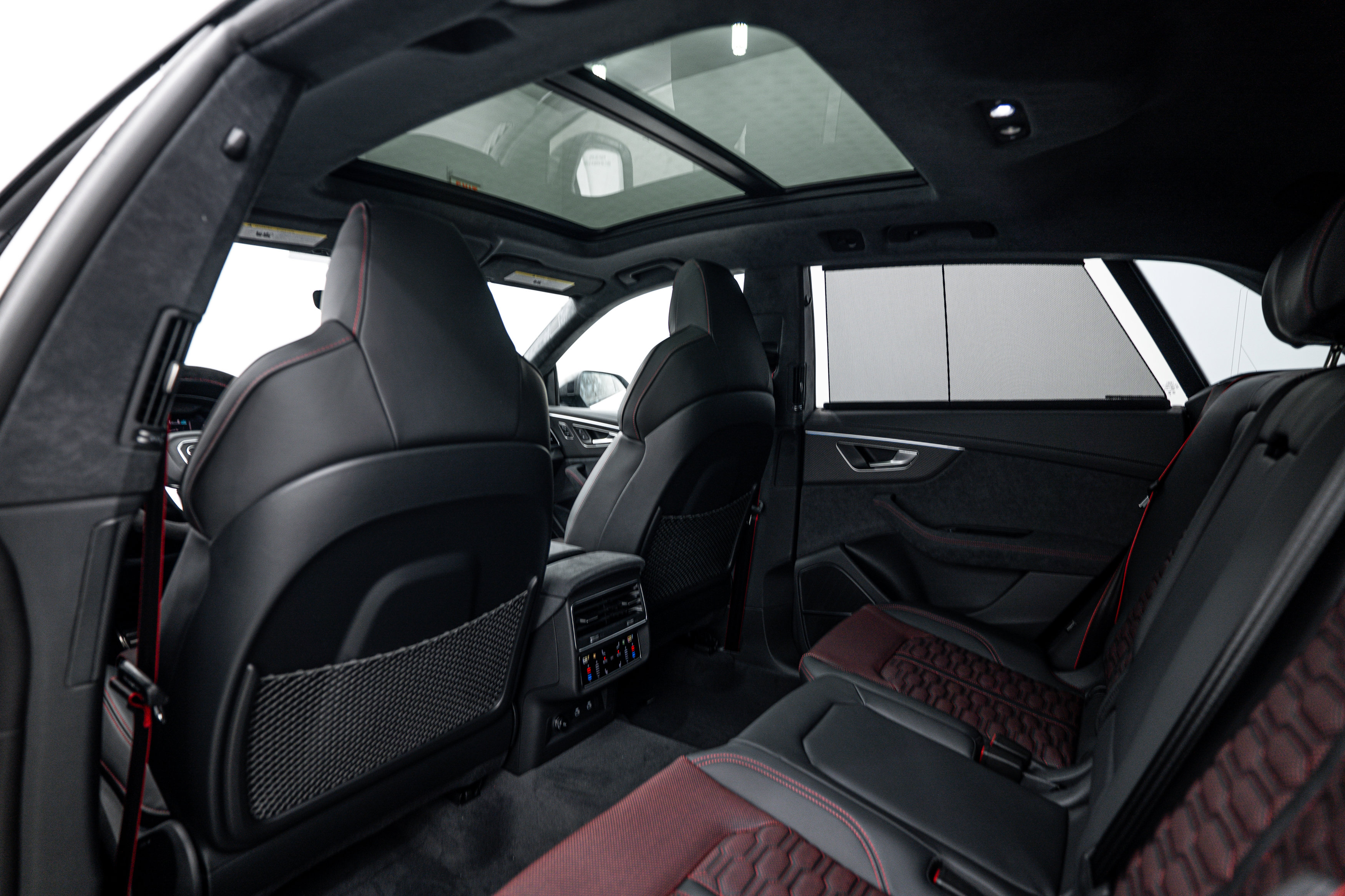 New 2026 Audi RS Q8 performance image 22