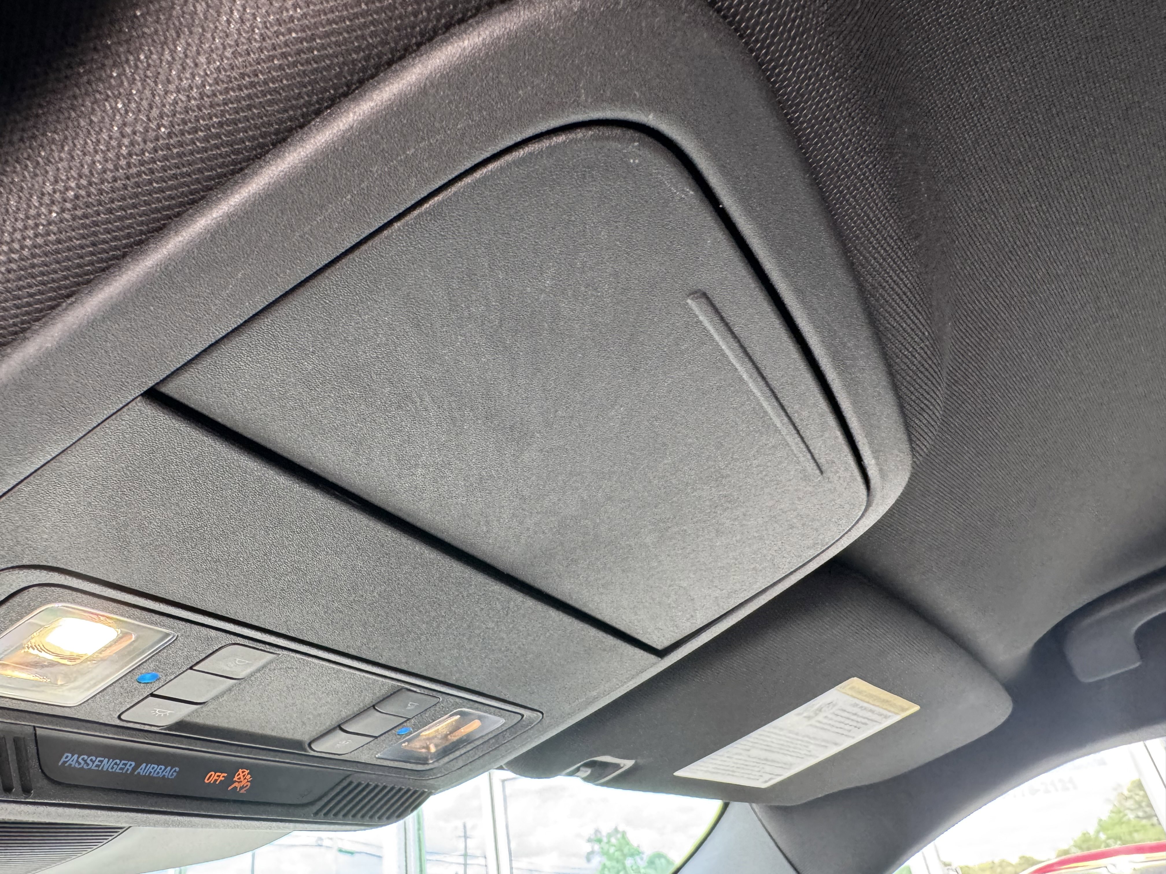 Used 2022 Ford Explorer ST-Line image 18