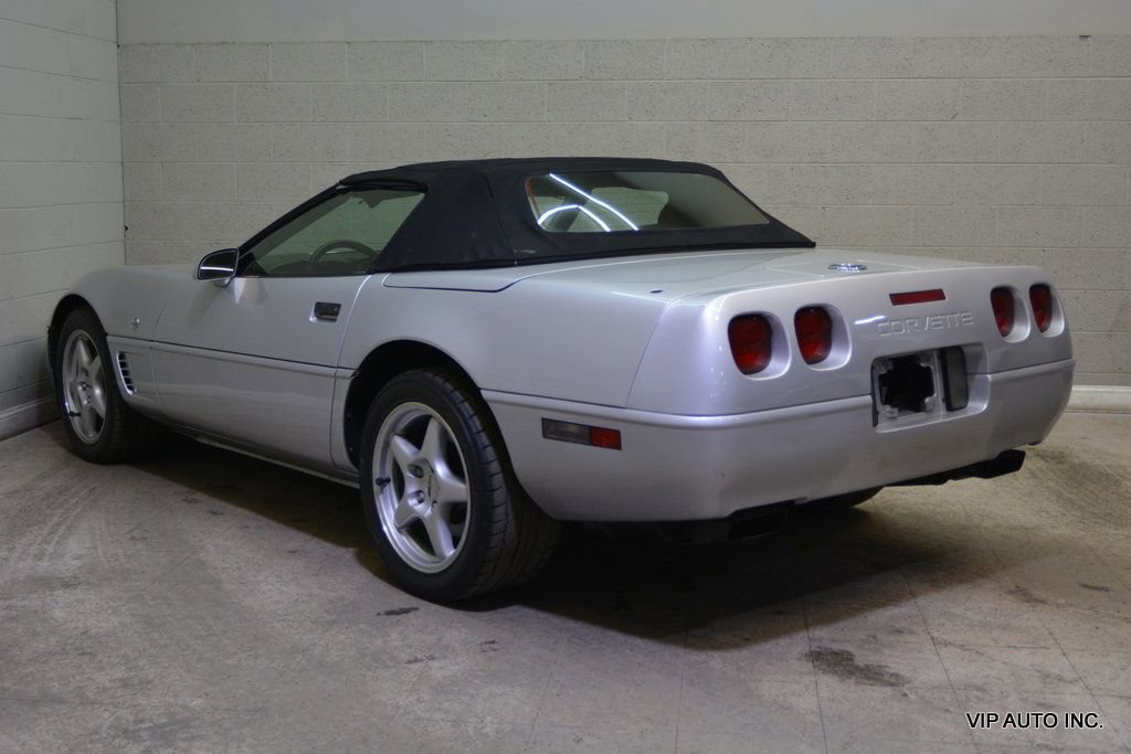 Used 1996 Chevrolet Corvette Convertible image 7