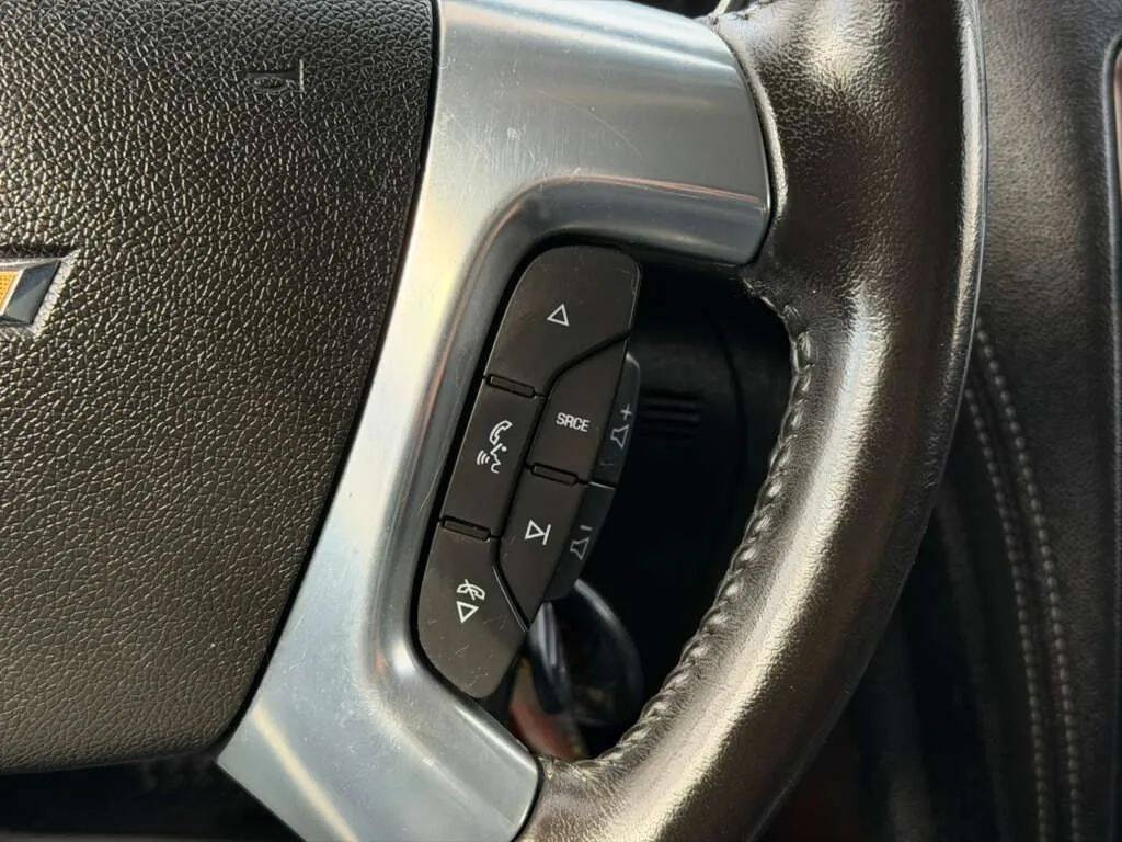 Used 2015 Chevrolet Traverse LT w/ Style and Technology Package AWD/4WD image 14