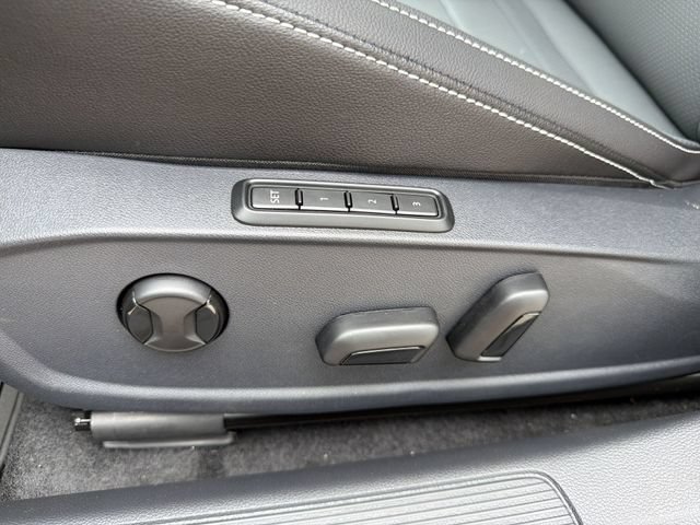 New 2026 Volkswagen Jetta SEL FWD image 13