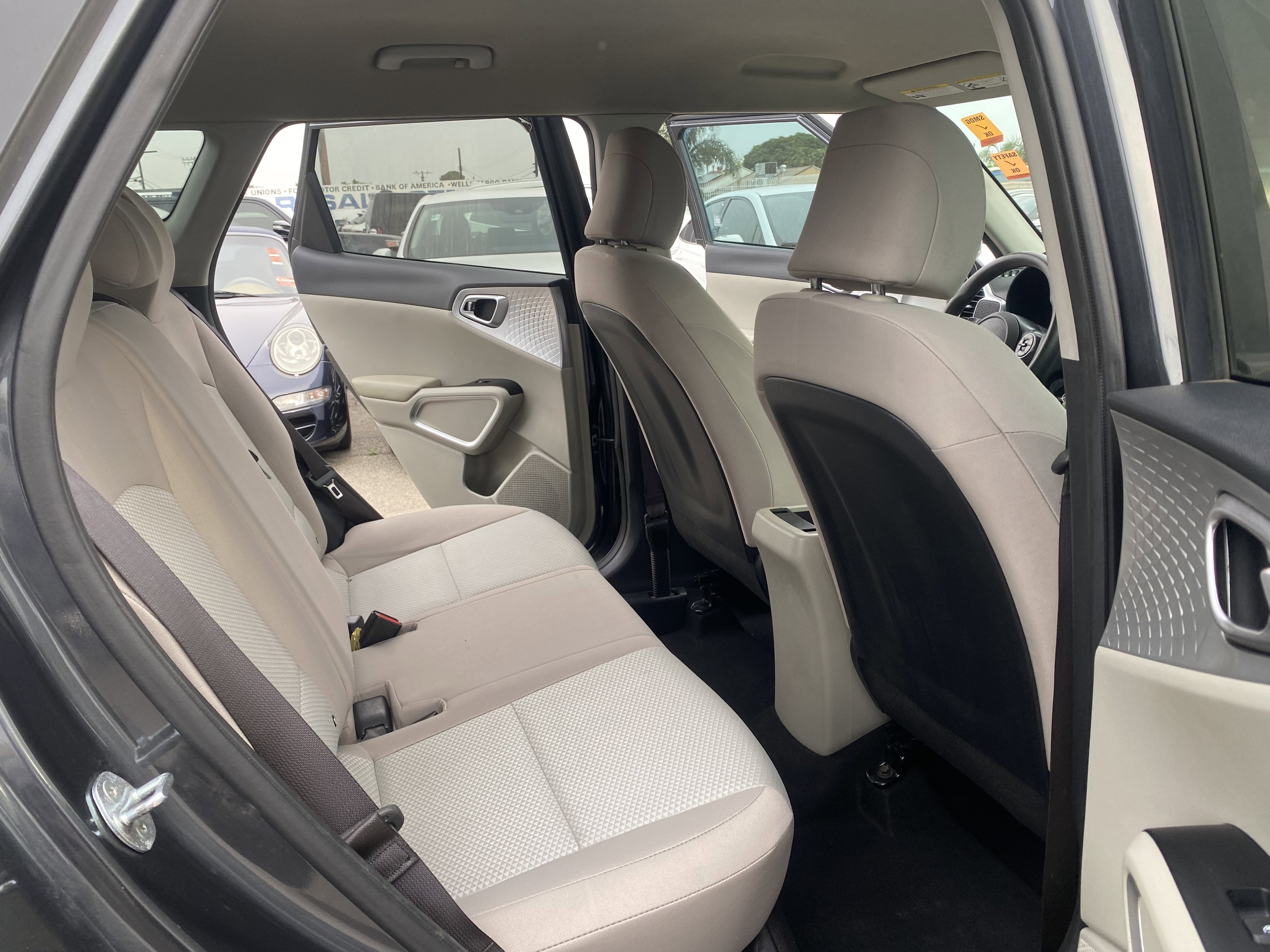 Used 2021 Kia Soul LX image 20