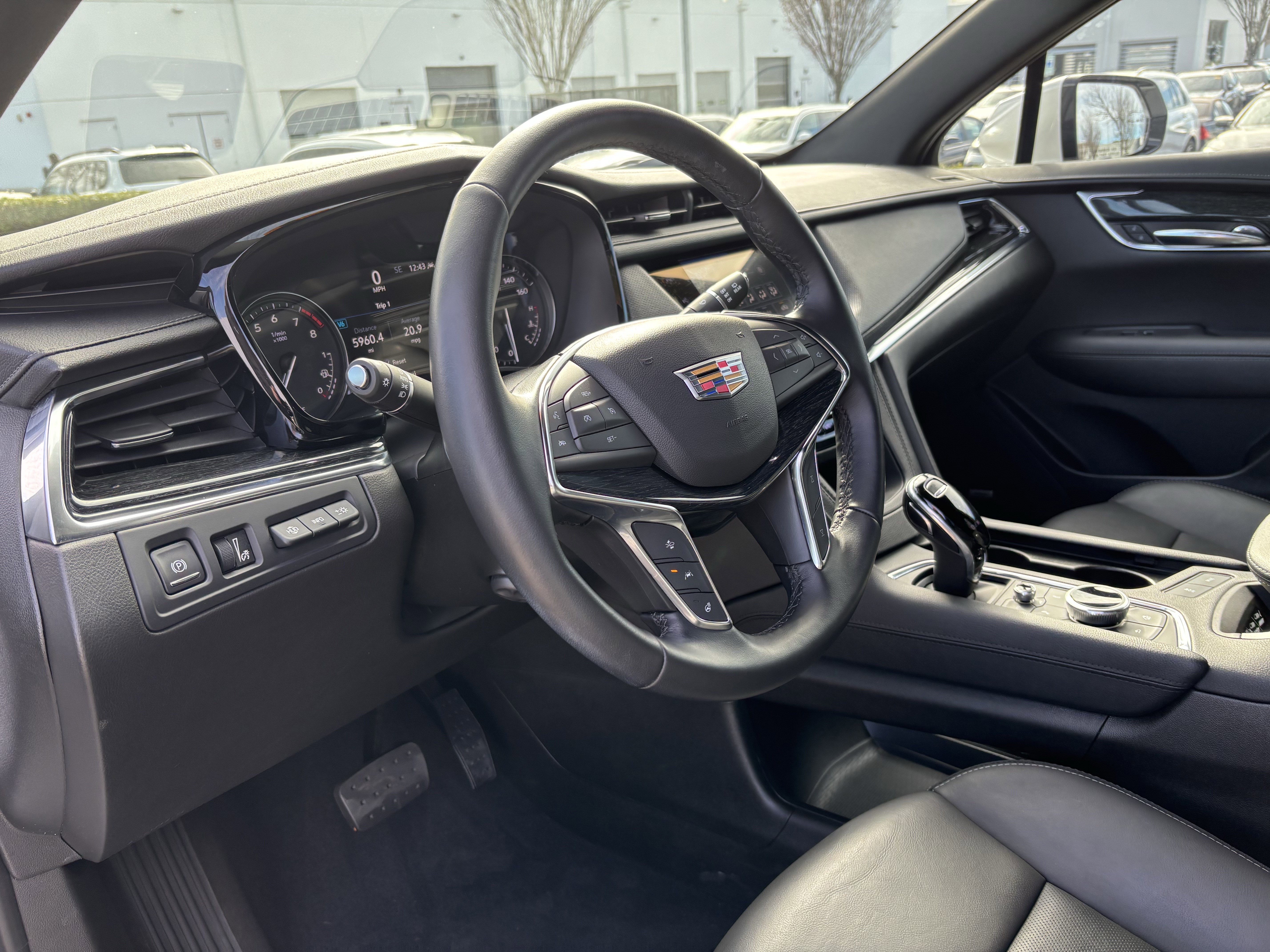 Used 2021 Cadillac XT5 Premium Luxury image 16