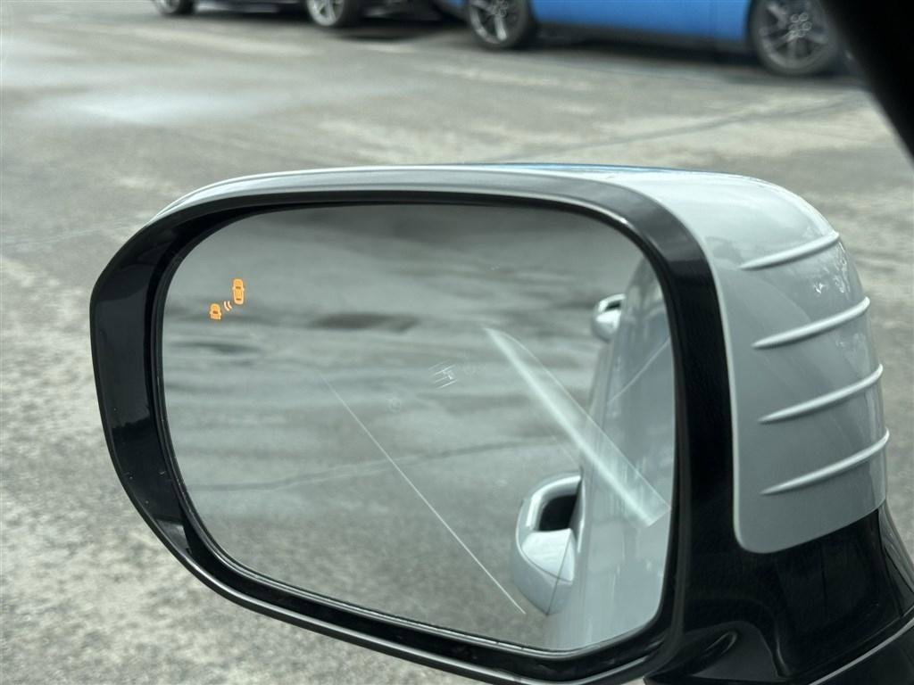 Used 2022 Kia Telluride SX w/ SX Prestige Package image 37