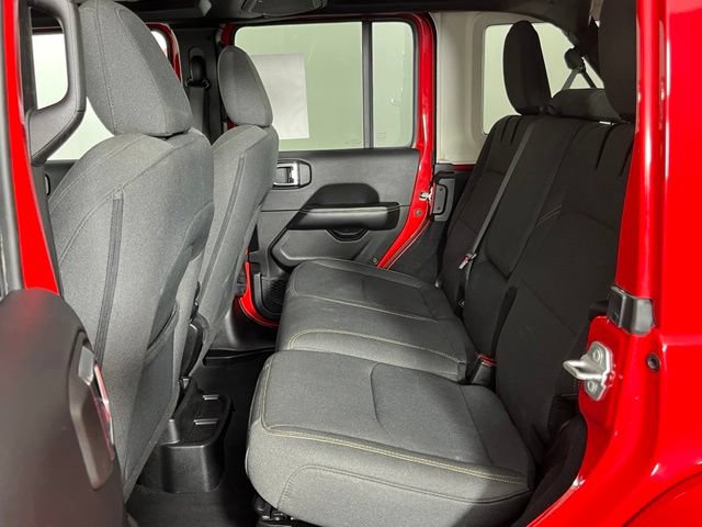 Used 2024 Jeep Wrangler Unlimited Sahara AWD/4WD image 24