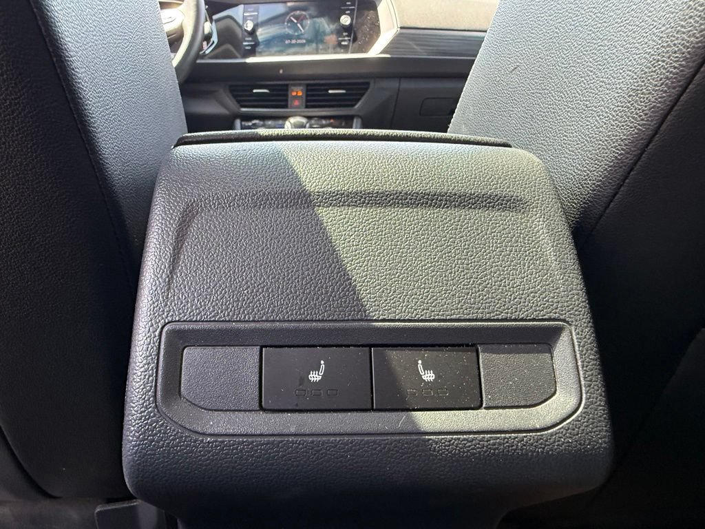 Used 2024 Volkswagen Jetta SEL FWD image 16