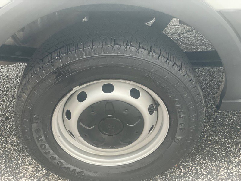 Used 2022 Ford Transit 250 Medium Roof image 6