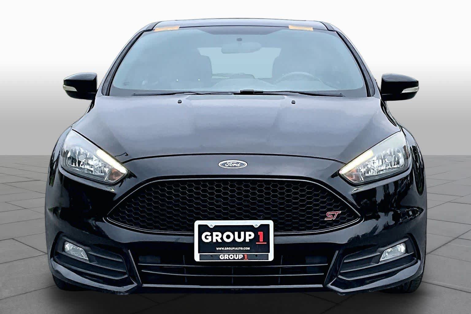 Used 2016 Ford Focus ST FWD image 4