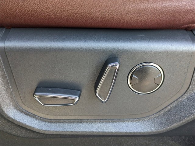 Used 2023 Ford Expedition Max Limited image 25