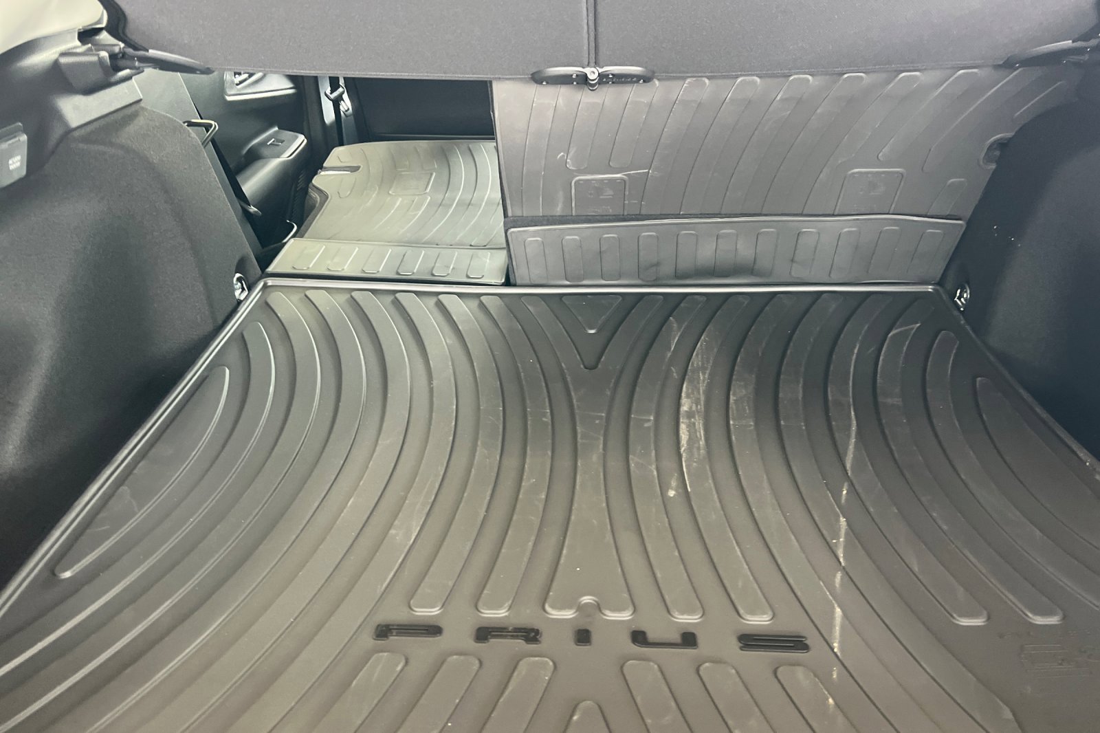 New 2026 Toyota Prius Plug-In Hybrid image 12