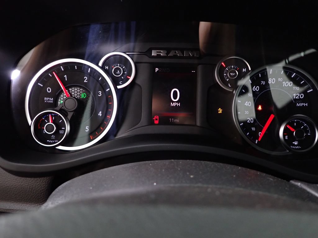New 2026 RAM 2500 Tradesman AWD/4WD image 24