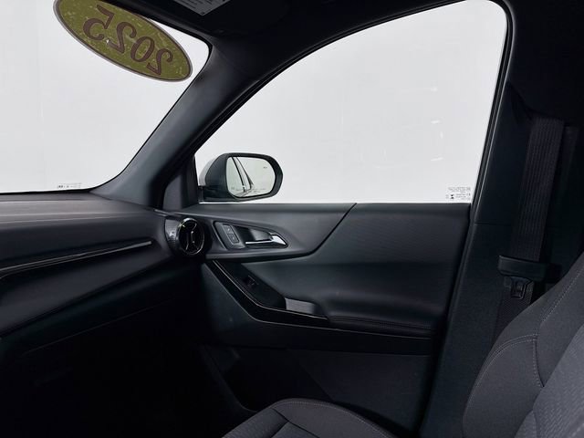 Used 2025 Chevrolet Equinox LT image 24