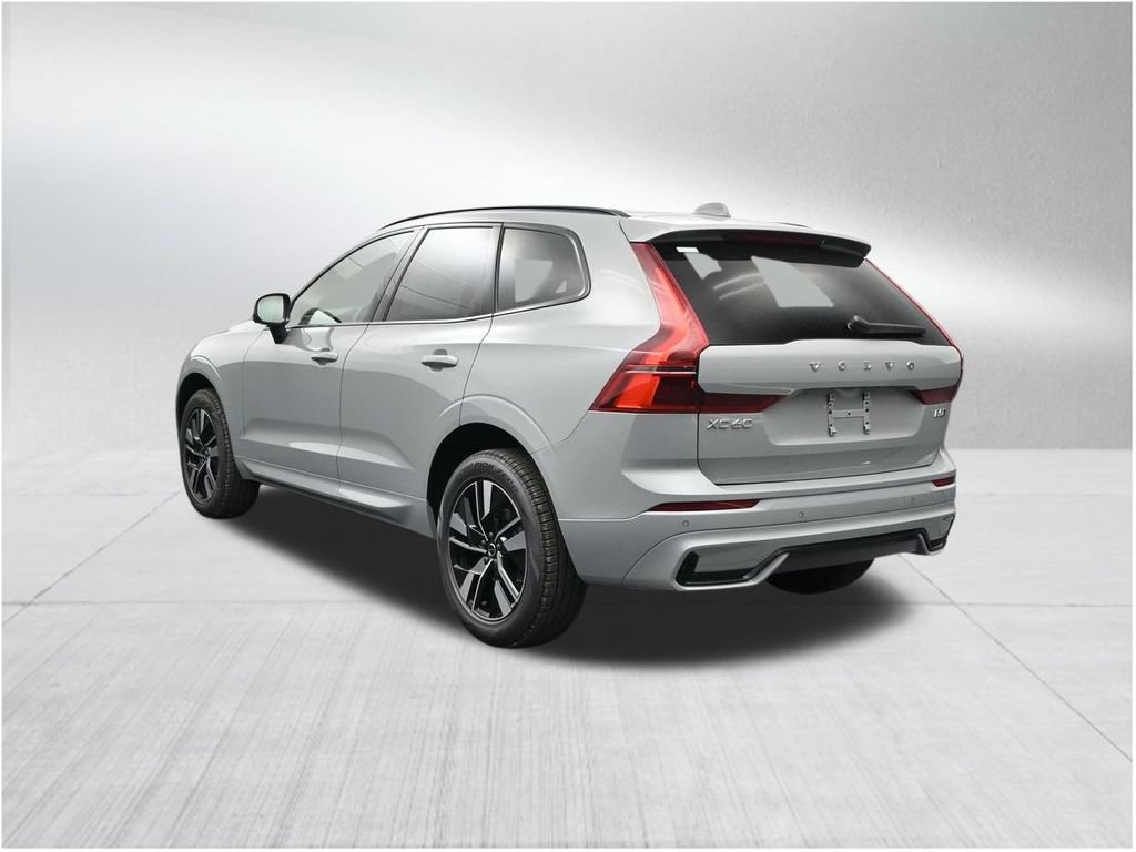 New 2026 Volvo XC60 B5 Core AWD/4WD image 3