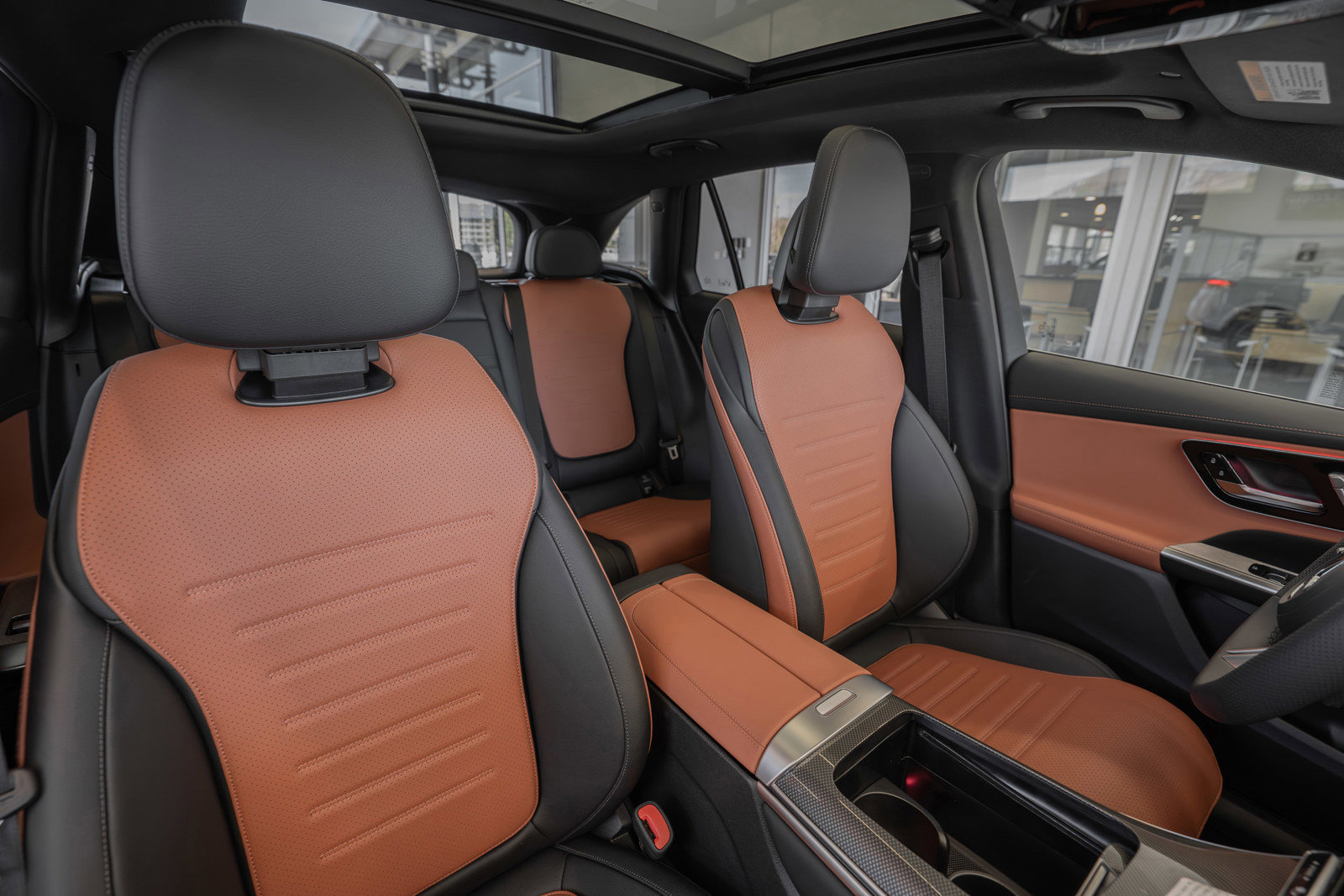 New 2025 Mercedes-Benz GLC 300 4MATIC image 31