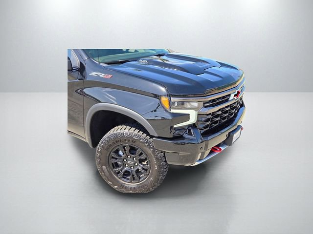Used 2025 Chevrolet Silverado 1500 ZR2 w/ Technology Package AWD/4WD image 4