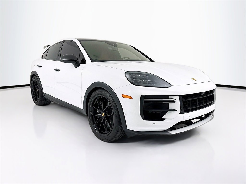 Used 2024 Porsche Cayenne Turbo GT image 7
