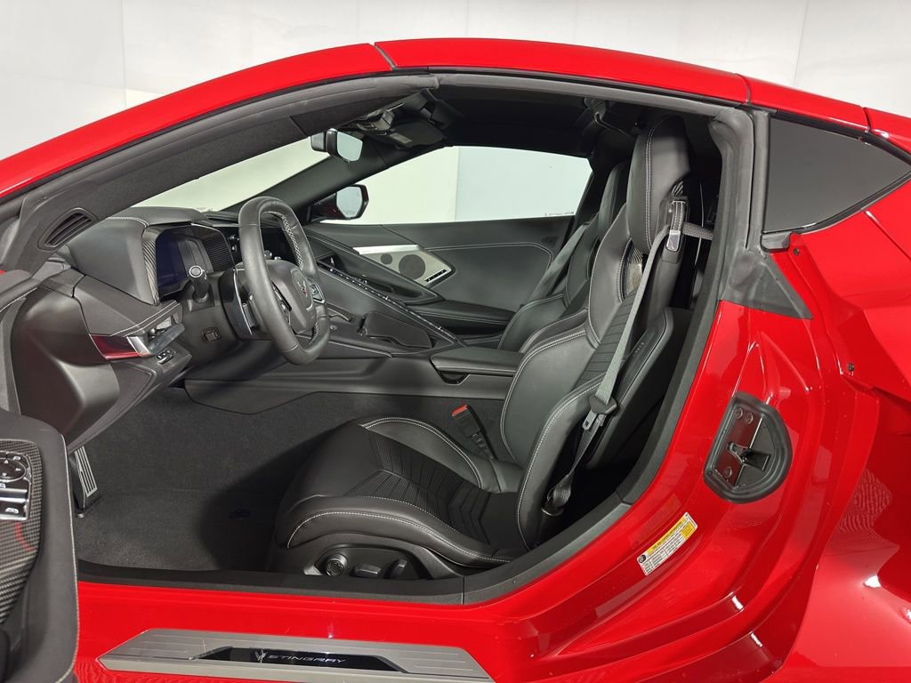 Used 2021 Chevrolet Corvette Stingray Preferred Cpe w/ Z51 Performance Package RWD image 8