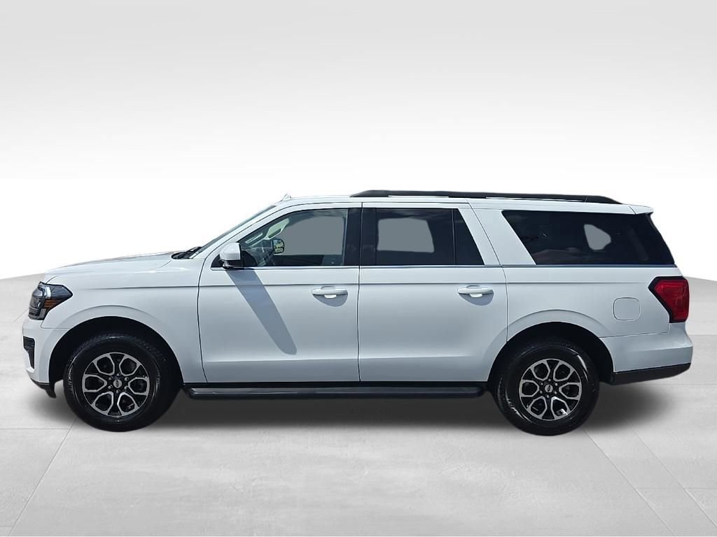 Used 2024 Ford Expedition Max XLT RWD image 6