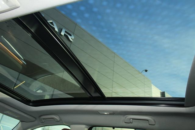 Used 2024 Acura MDX SH-AWD w/ Technology Package image 23