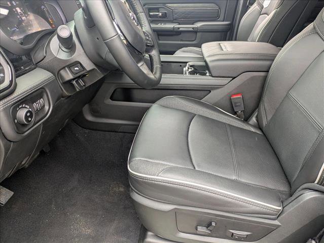 New 2025 RAM 2500 Limited image 10