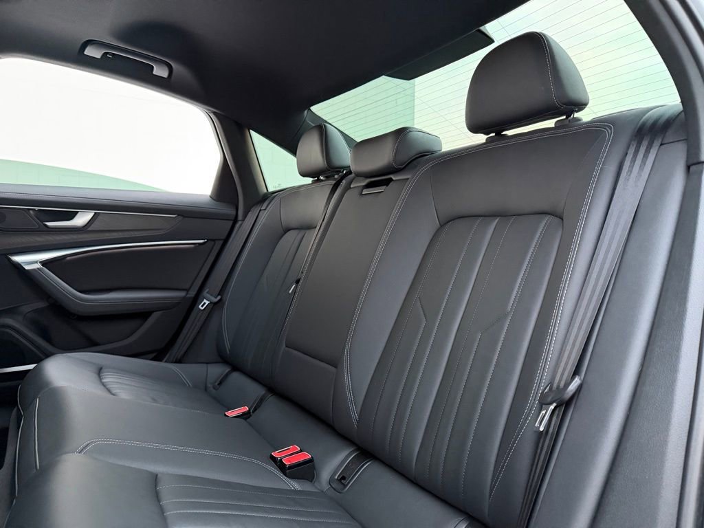 Used 2023 Audi A6 Premium Plus w/ Premium Plus Package image 31