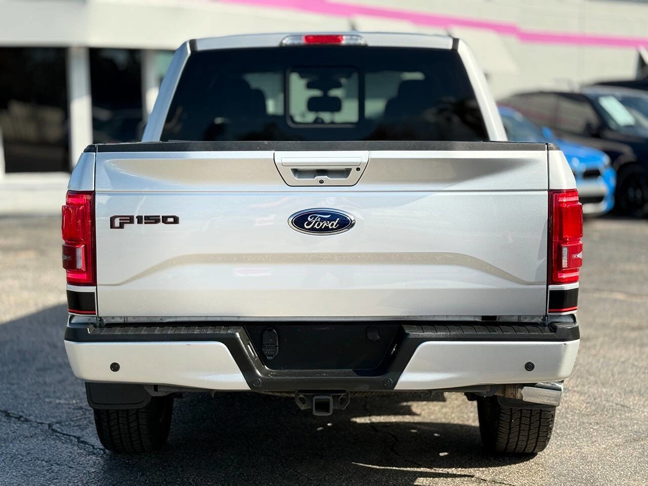 Used 2017 Ford F150 Lariat w/ Equipment Group 502A Luxury image 7