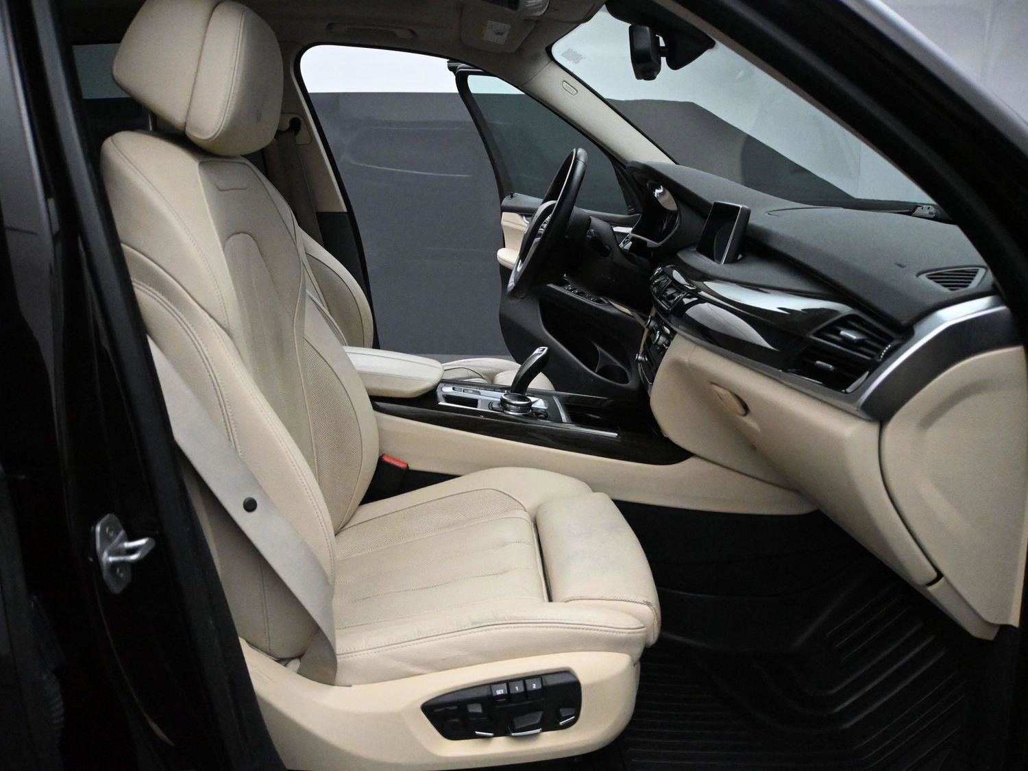 Used 2016 BMW X5 xDrive35i image 13