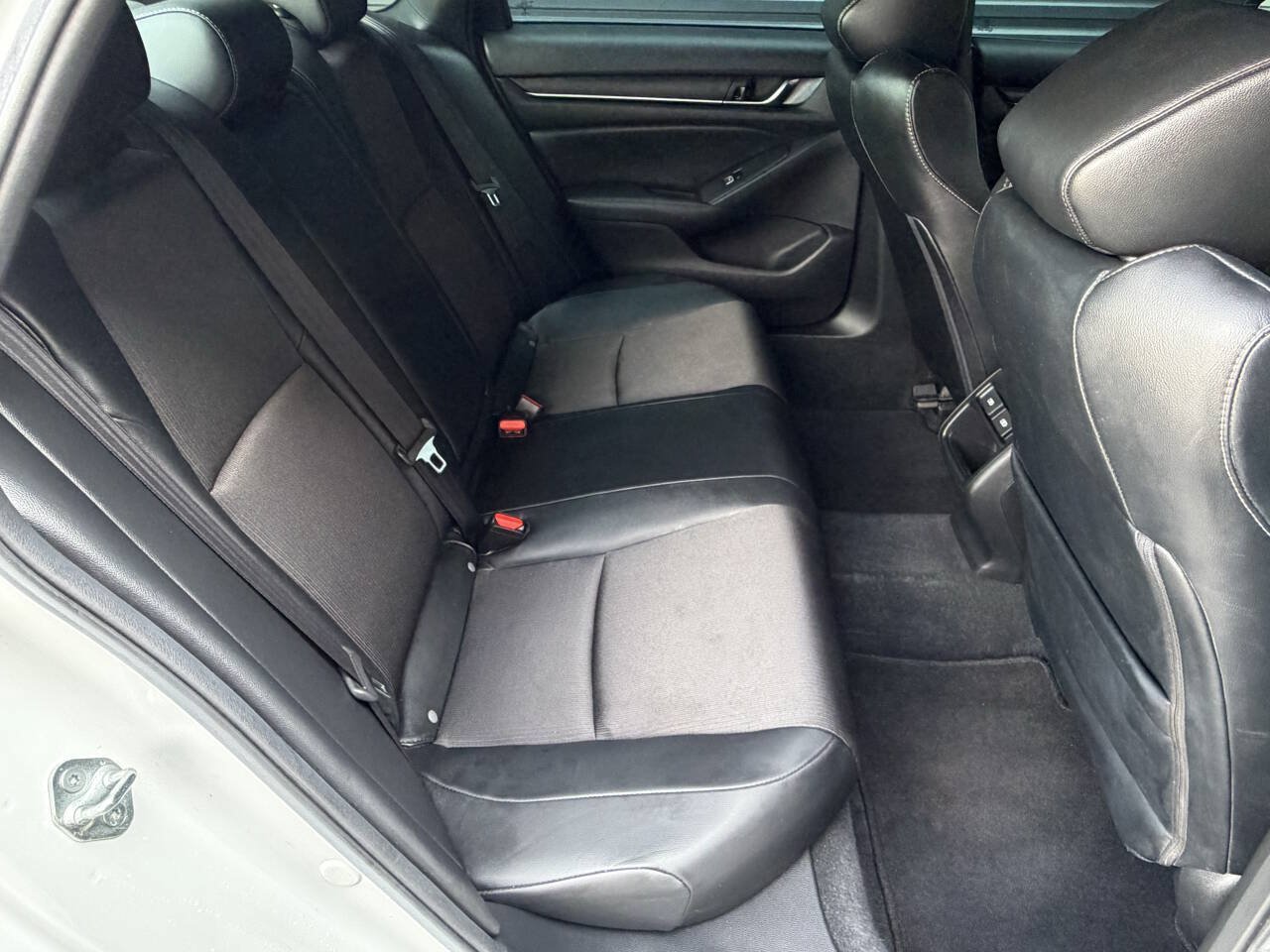 Used 2021 Honda Accord Sport image 17