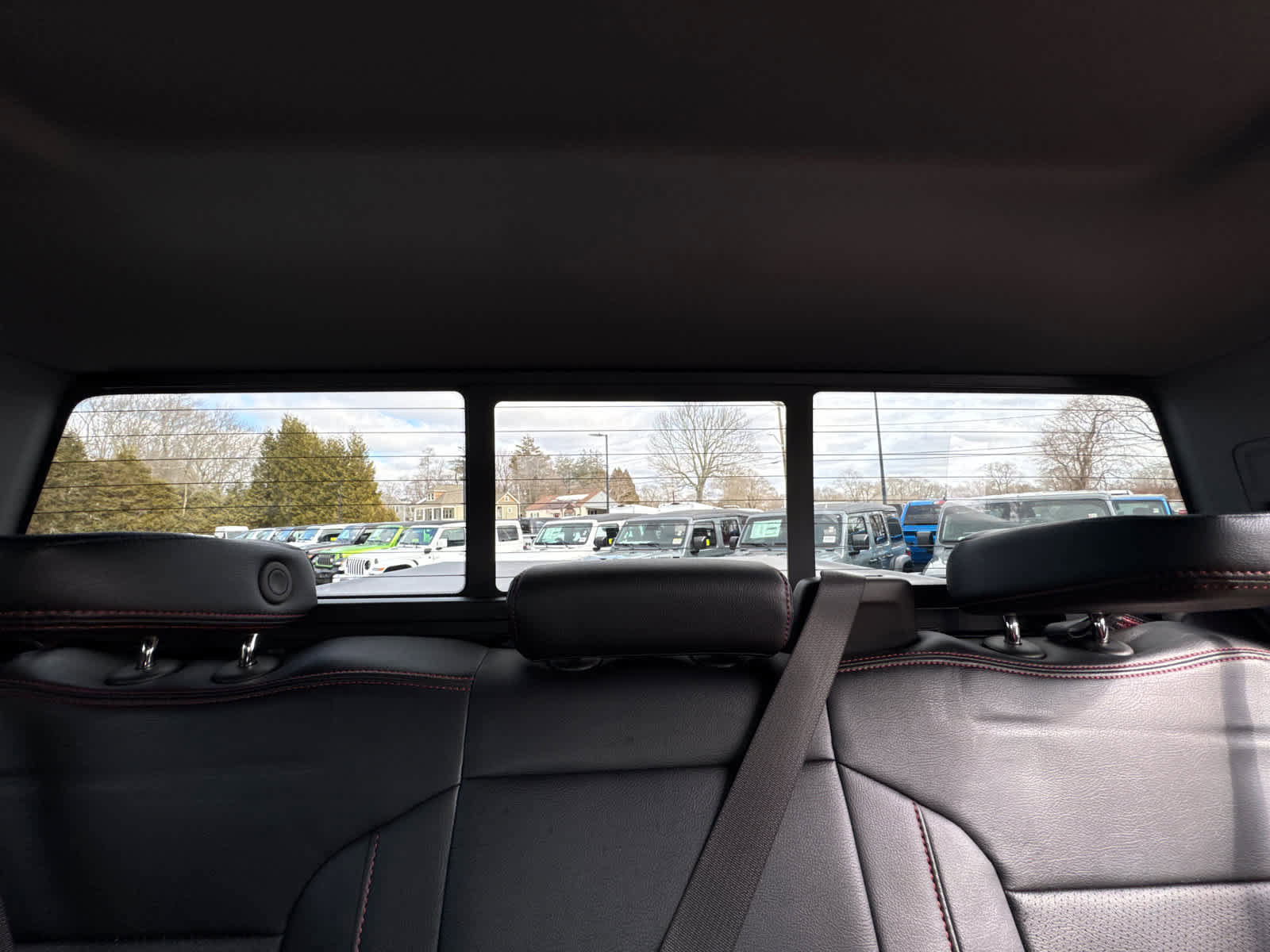 Used 2024 Chevrolet Silverado 1500 LT Trail Boss w/ Convenience Package II image 35