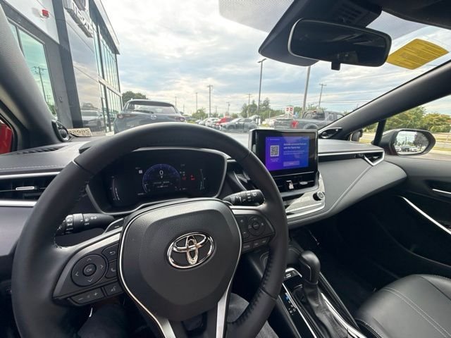 Used 2025 Toyota Corolla XSE FWD image 25