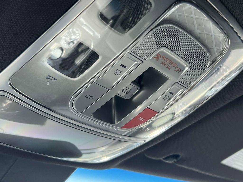 New 2024 Genesis GV60 Advanced image 33