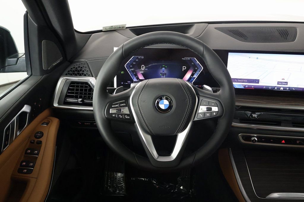 New 2026 BMW X5 xDrive40i w/ Executive Package image 3