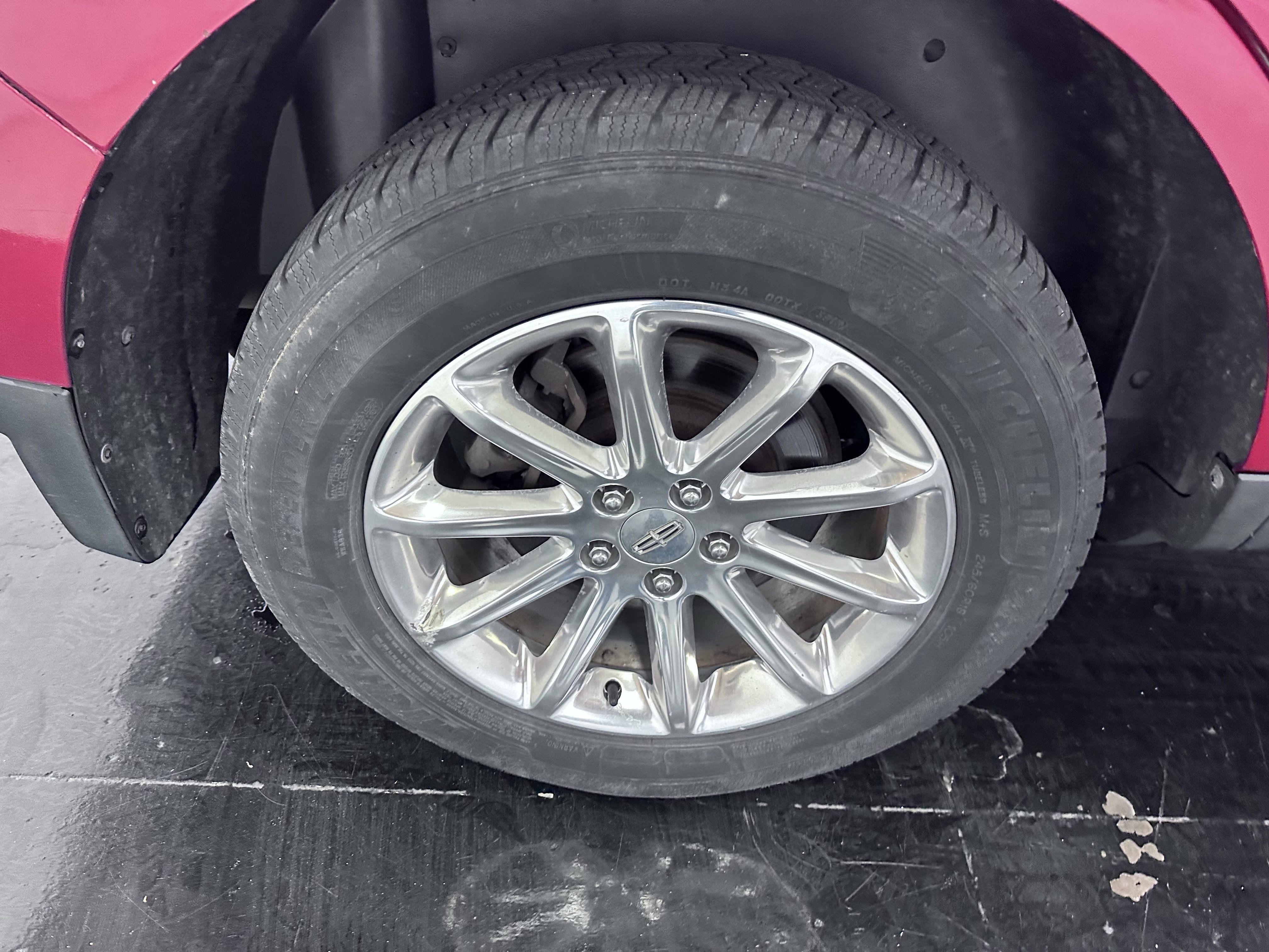 Used 2011 Lincoln MKX 2WD w/ 101A Rapid Spec Order Code image 22